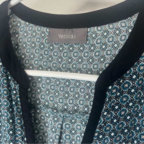 Yessica Long Sleeve Blouse - Picture 4 of 7